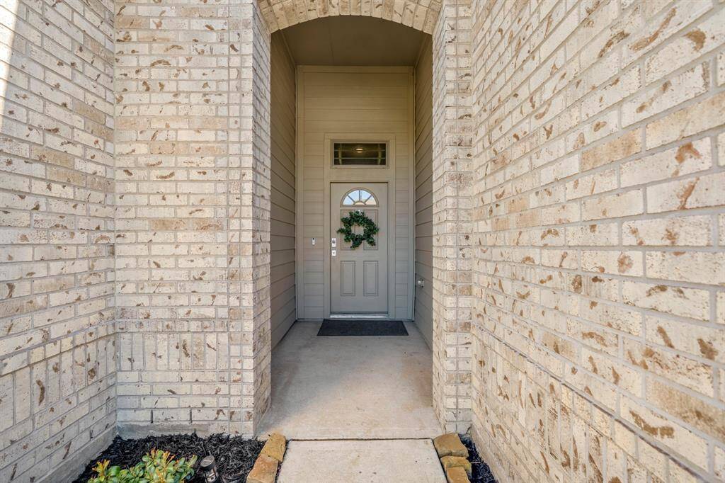 Welcome to your stunning new entryway—a perfect blend of elegance and warmth.