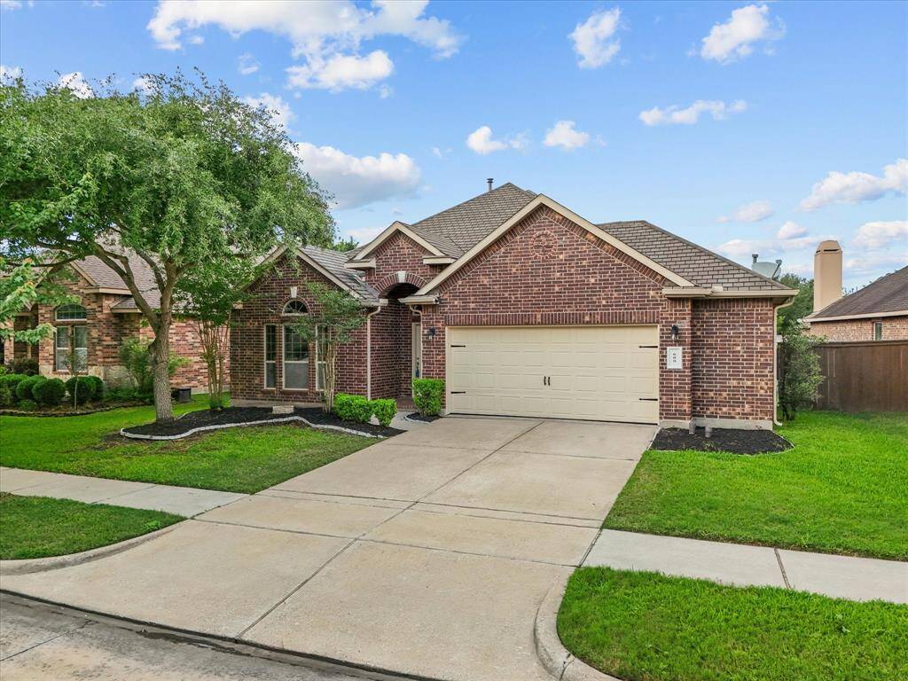 Single-story home located near shopping, schools, restaurants and entertainment.