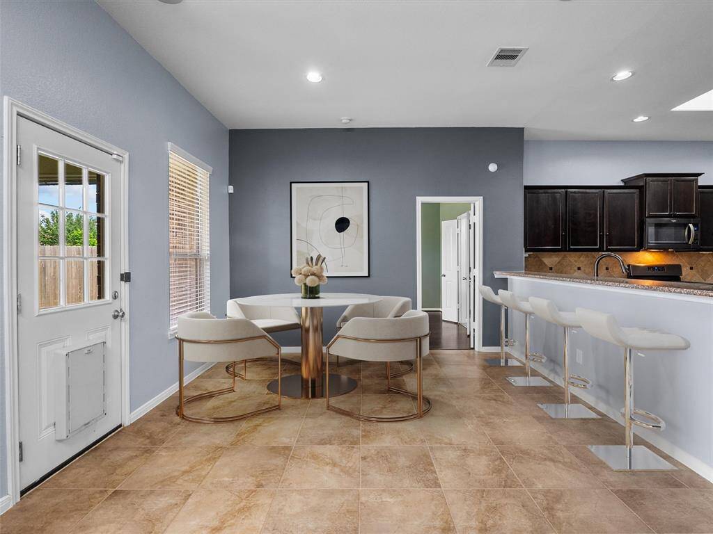 Breakfast area