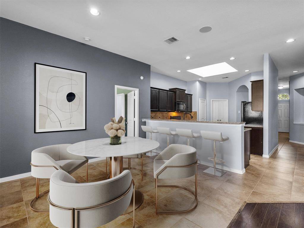 Breakfast area looking inot the kitchen