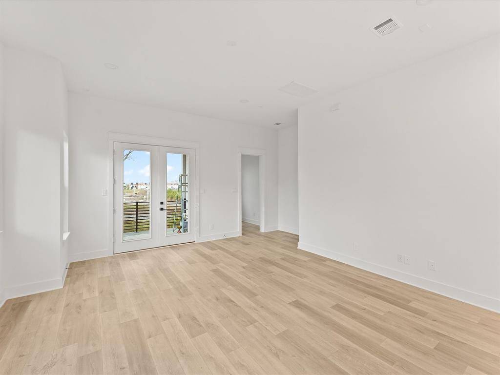 Home Built by Same Builder but Differnet Plan. Finishes and Selections may Vary.