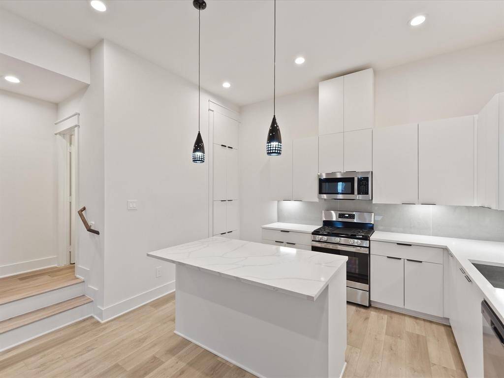 Home Built by Same Builder but Differnet Plan. Finishes and Selections may Vary.