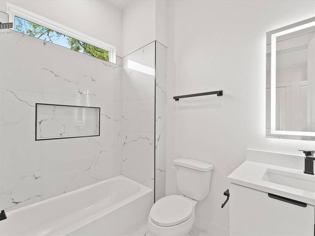 Home Built by Same Builder but Differnet Plan. Finishes and Selections may Vary.