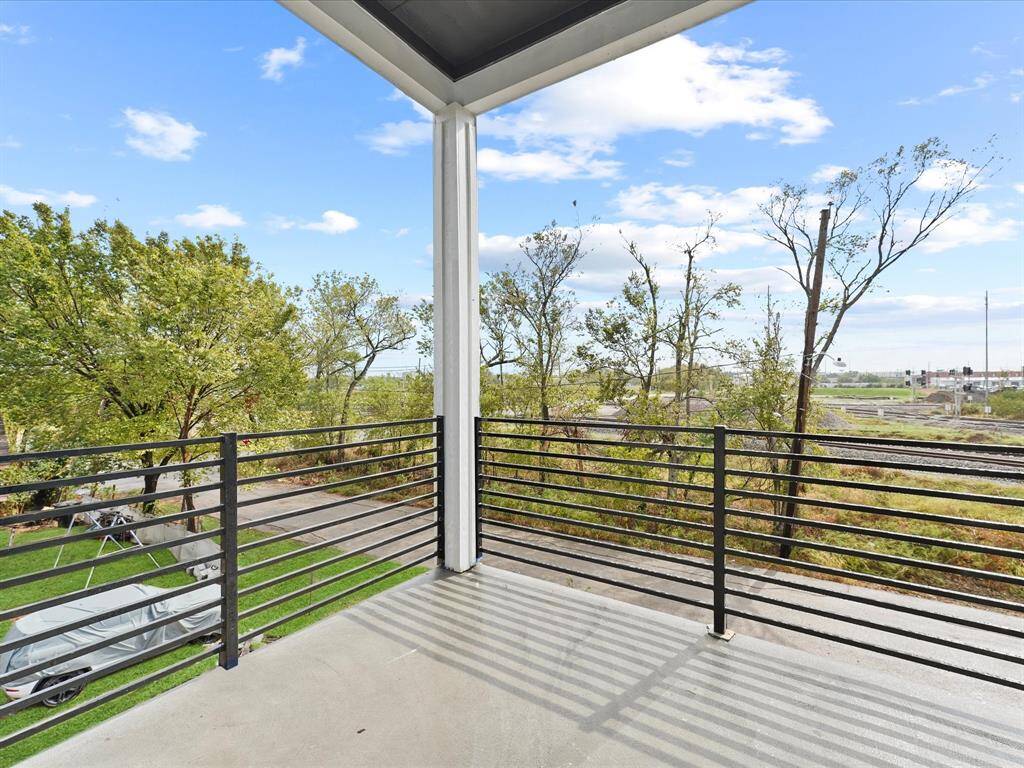Home Built by Same Builder but Differnet Plan. Finishes and Selections may Vary.