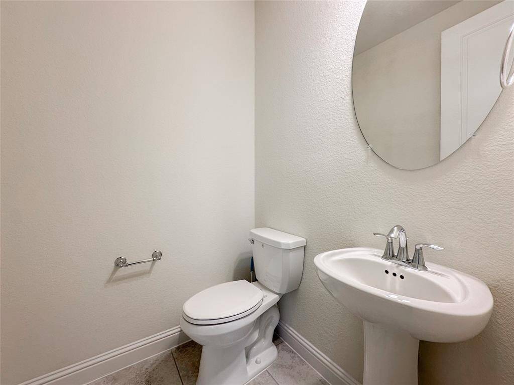 1/2 bathroom downstairs