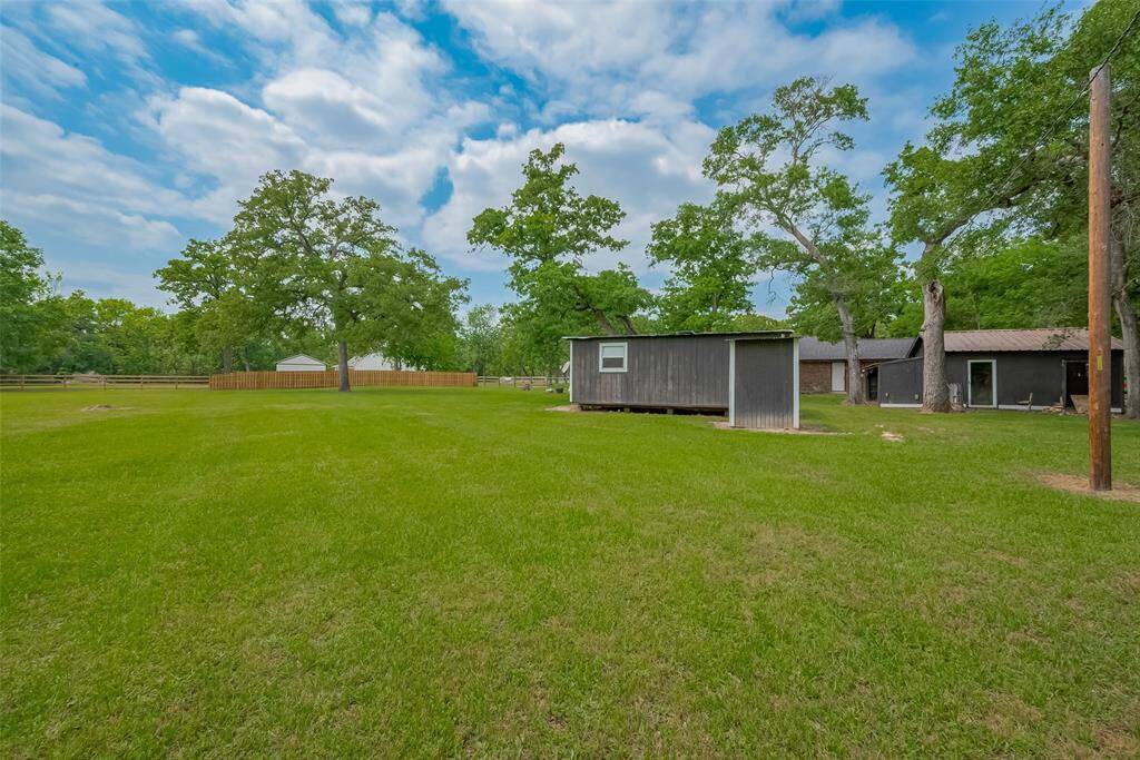 Look at this yard!