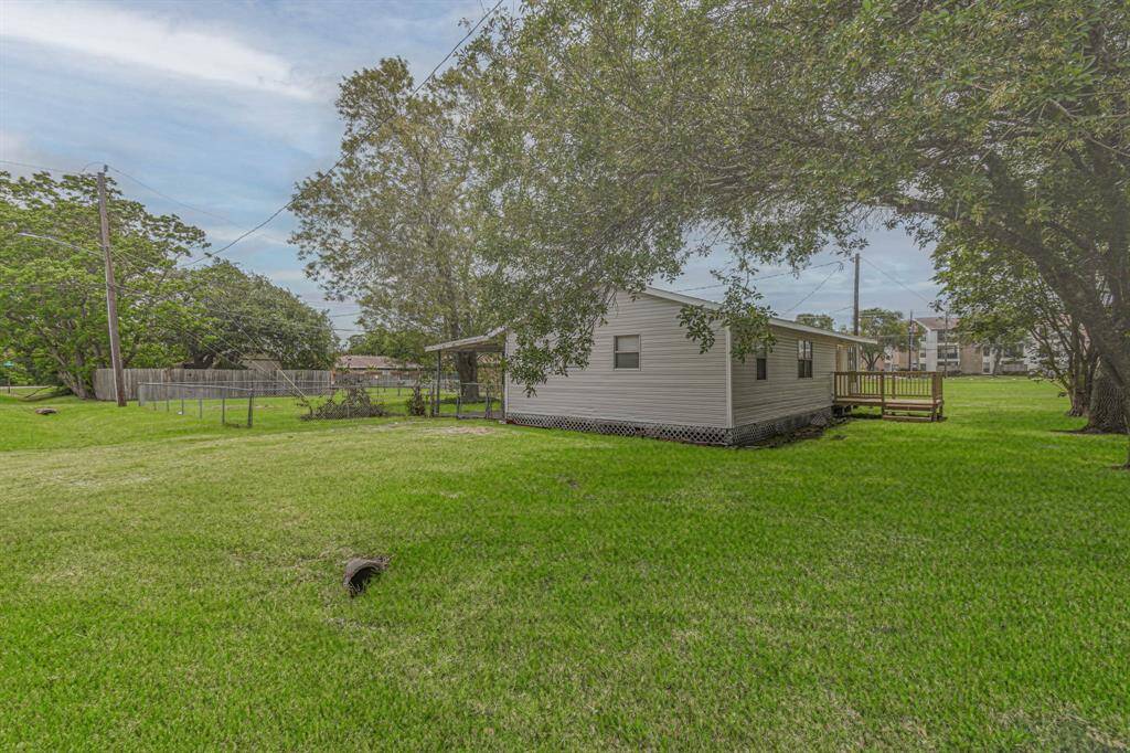 Large corner lot