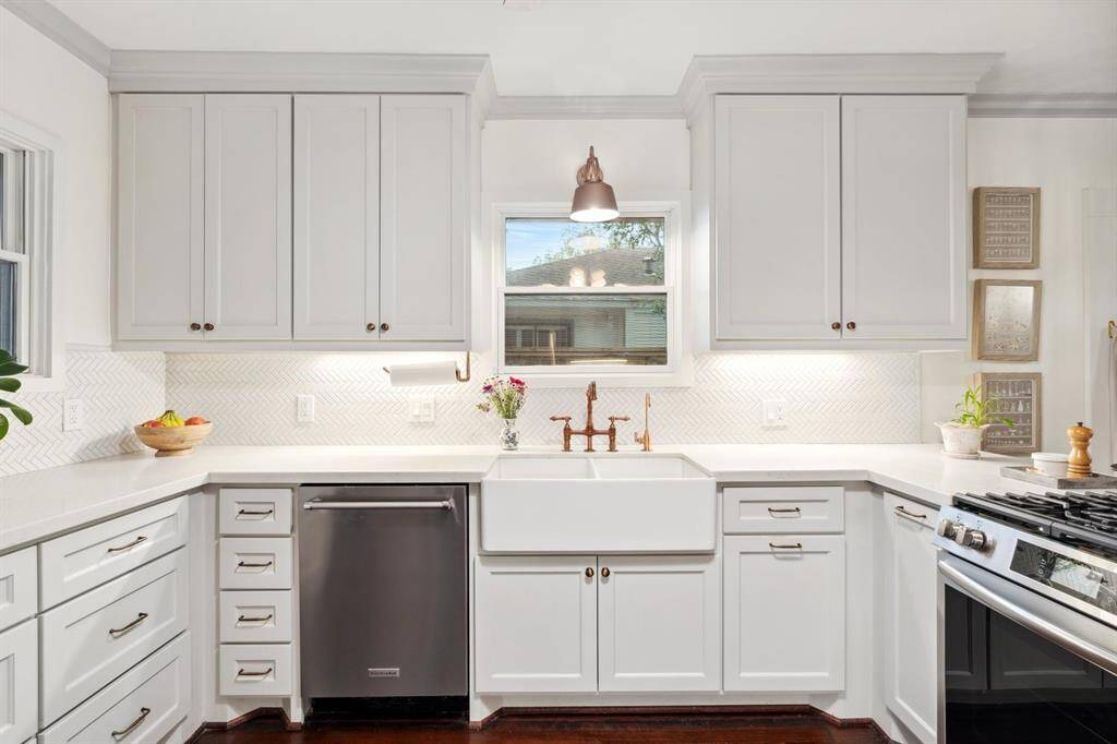 The updated kitchen is a chef's' dream!