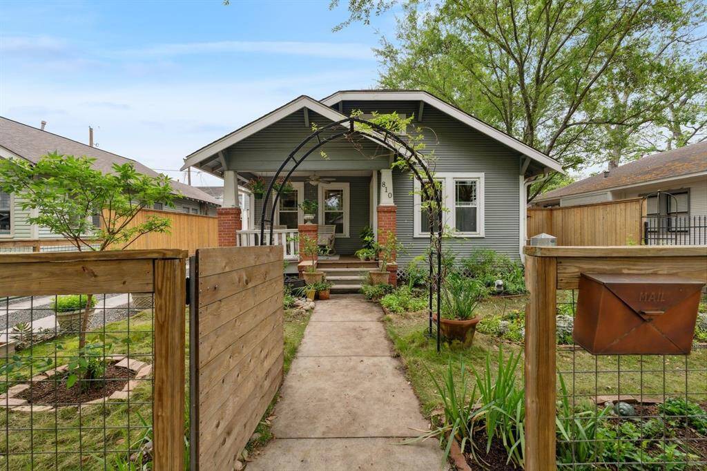 This quintessential 1925 Heights bungalow sits on a quiet, tree-lined block in one of Houston's most desirable neighborhoods.