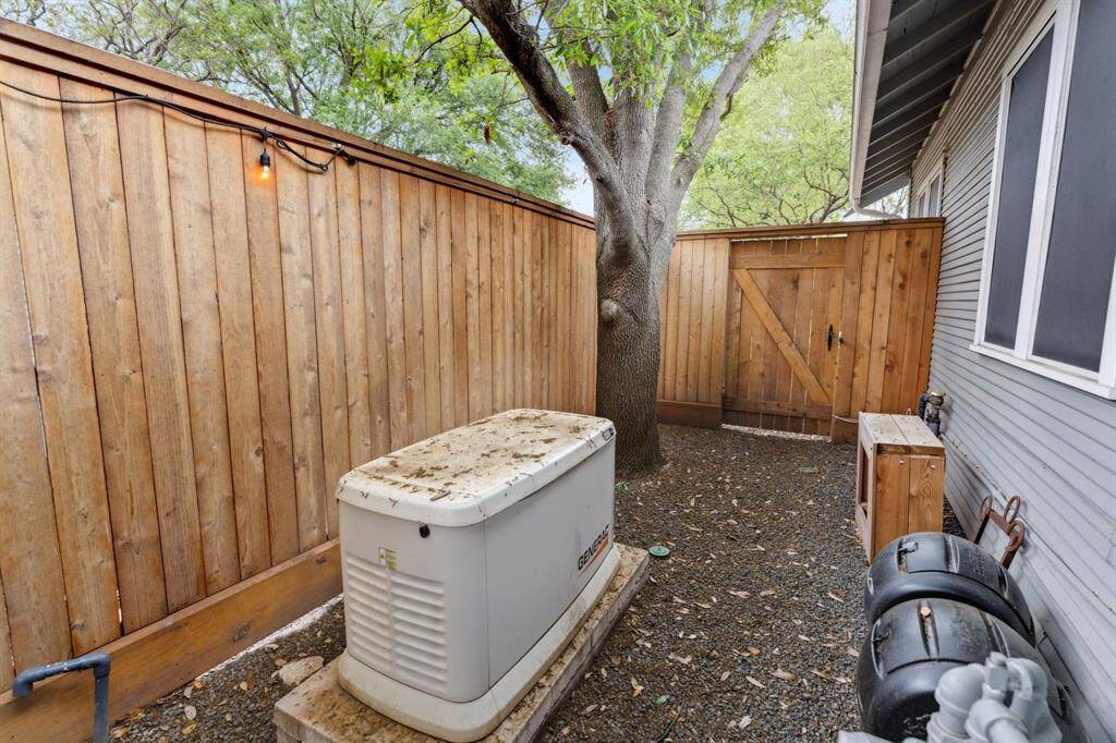 Regularly maintained, full-home natural gas generator installed in 2022 is included.