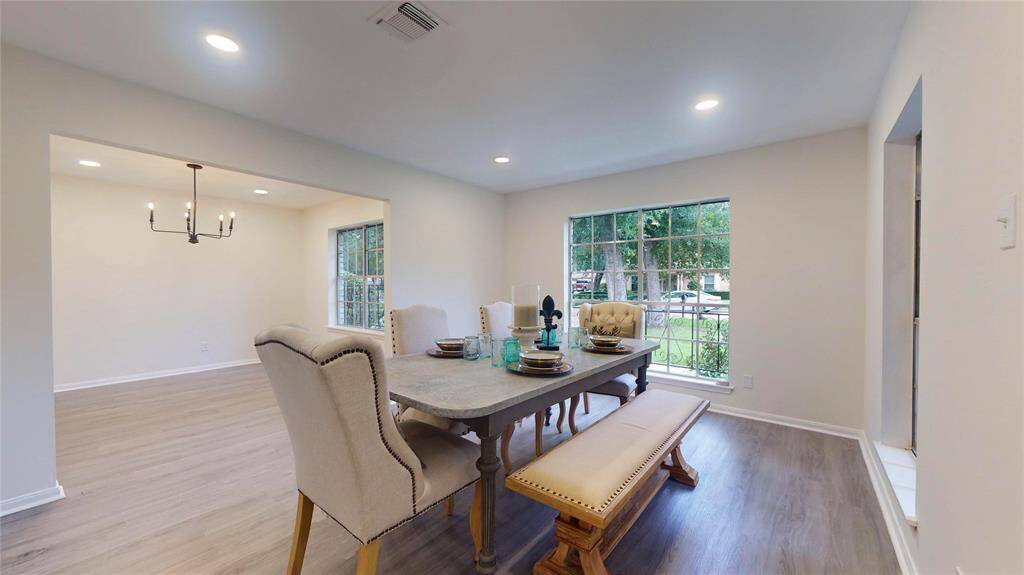 ... small dining room set, larger dining room set - we've got options here!