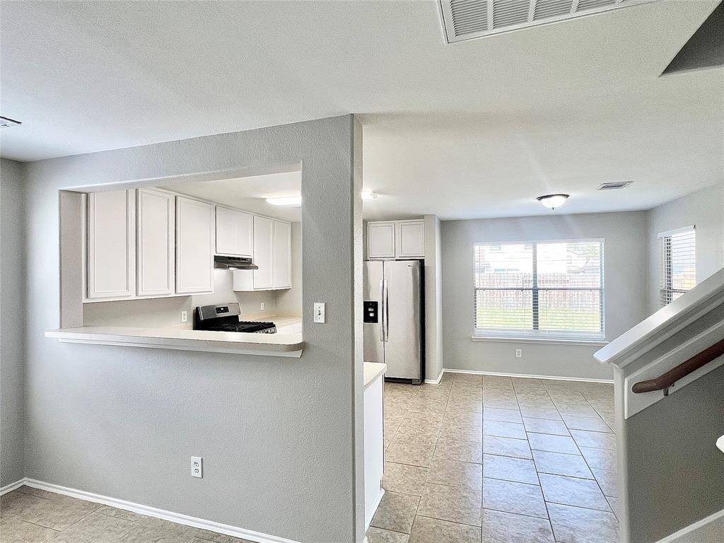 KITCHEN AND BREAKFAST ROOM