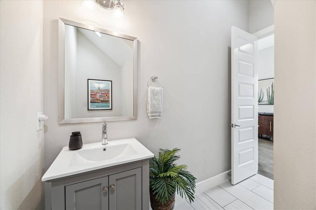 Half bathroom downstairs