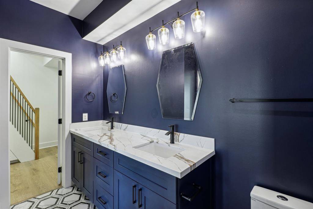 Easy access to the primary closet from the en-suite bathroom
