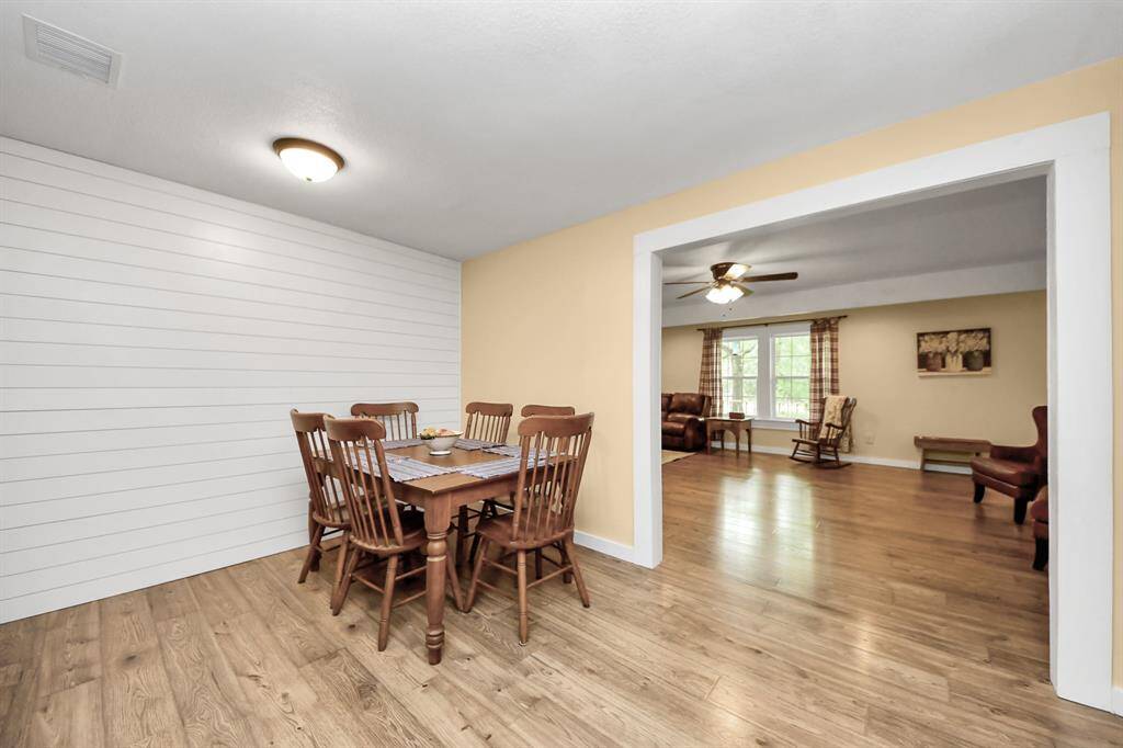 Dining room off from the living room