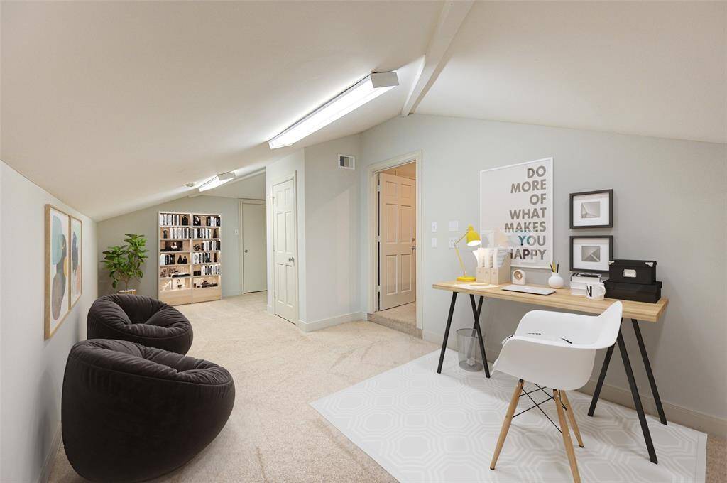 Bonus flex space - 2nd floor