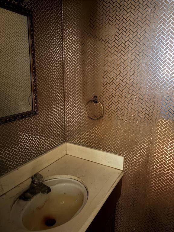 1st floor half bath