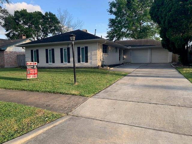 Welcome to 9403 Willow Meadow Dr! Stunning exterior, 2-car garage & long driveway fits 8 cars—perfect for gatherings & everyday comfort.