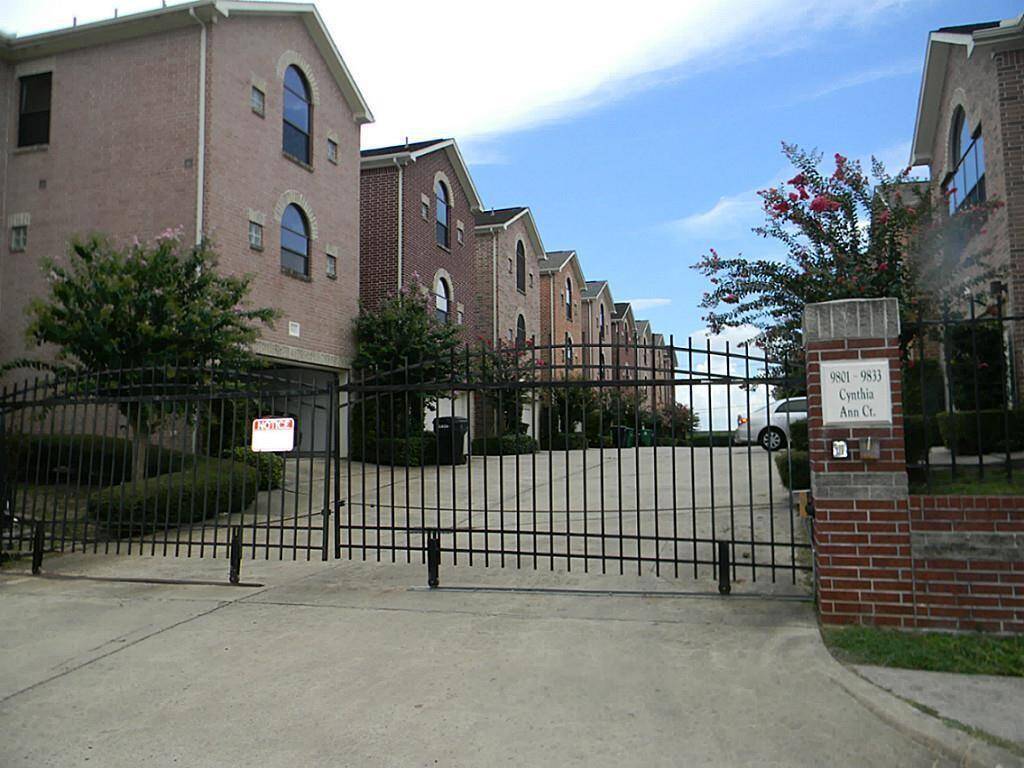 Securely gated community