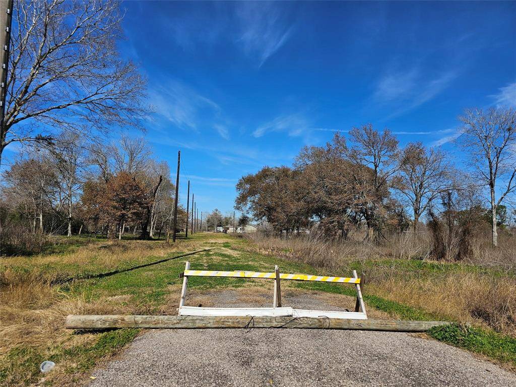 1 acre lot.