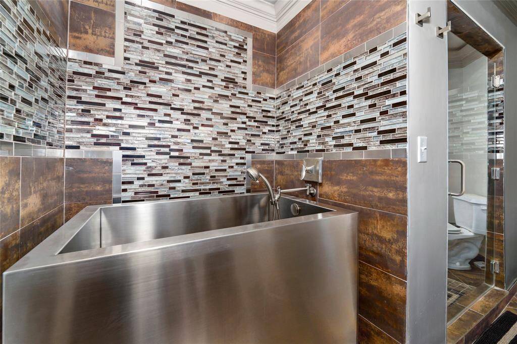Stainless steel Japanese soaking tub.