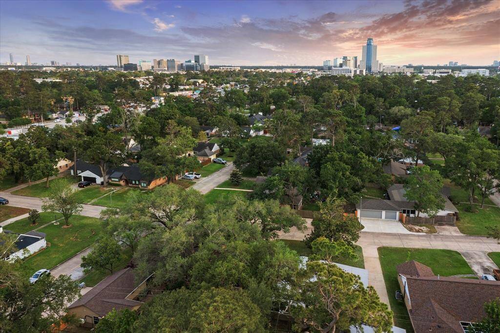 Located in this leafy neighborhood and zonded to Spring Branch schools
