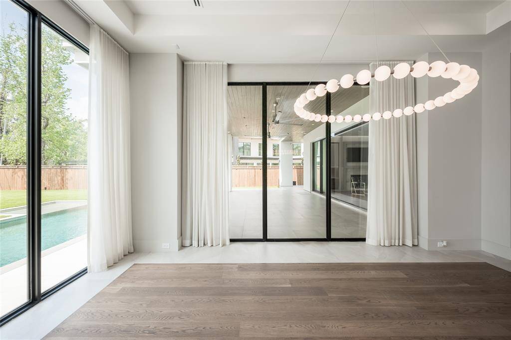 Formal Dining room