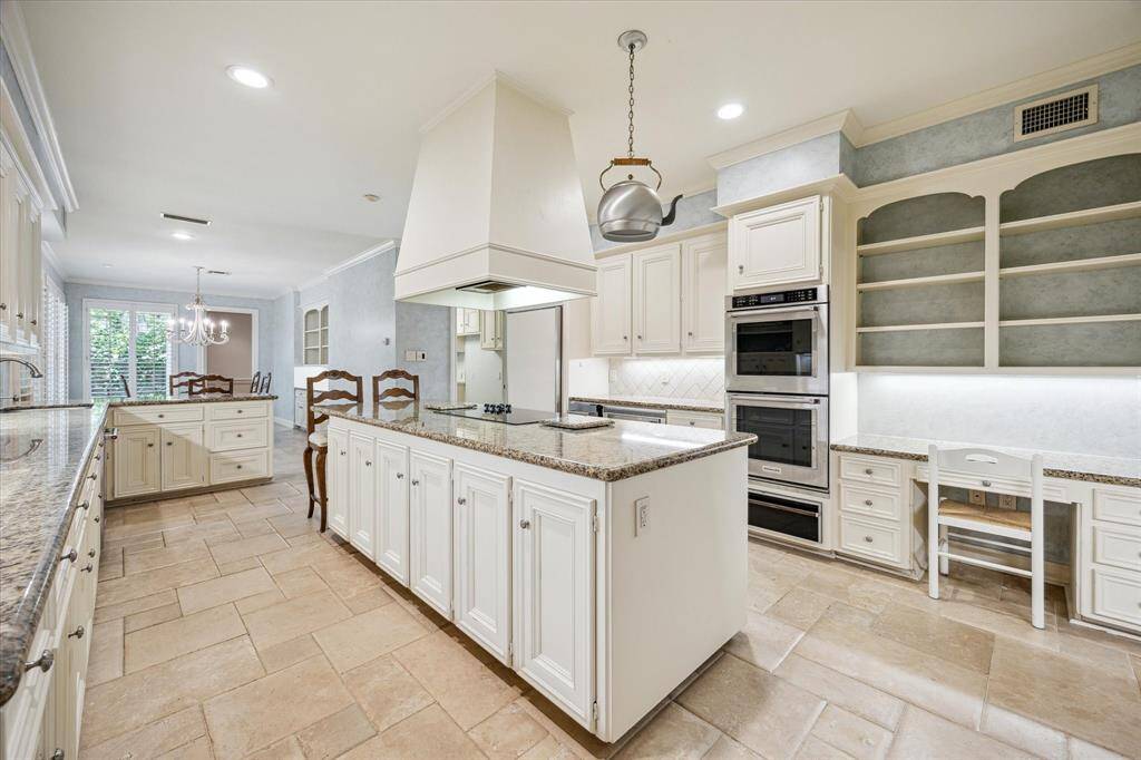 kitchen with view of granite island