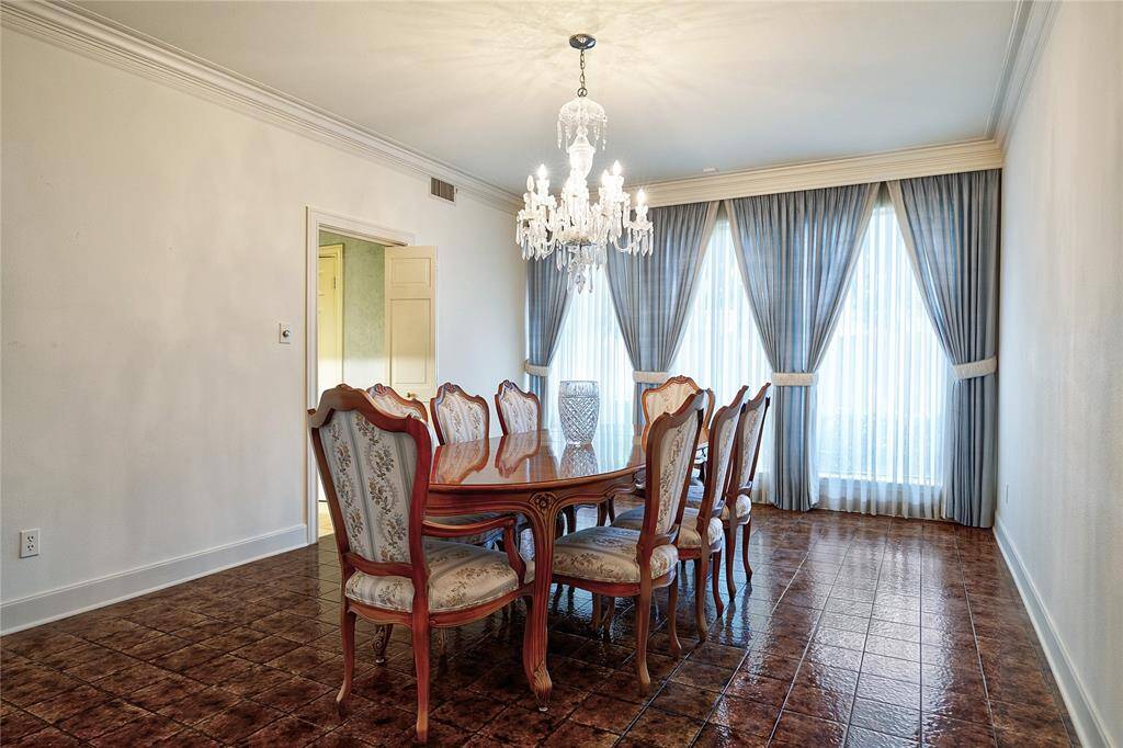 dining room off entry