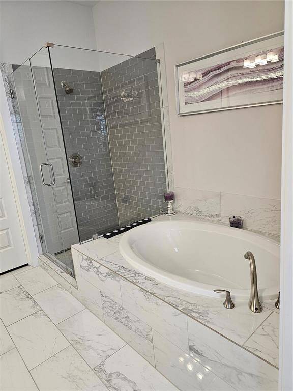 Primary Bathroom - 2nd Floor