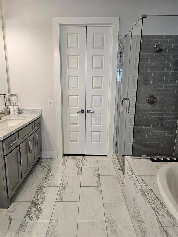 Primary Bathroom - 2nd Floor