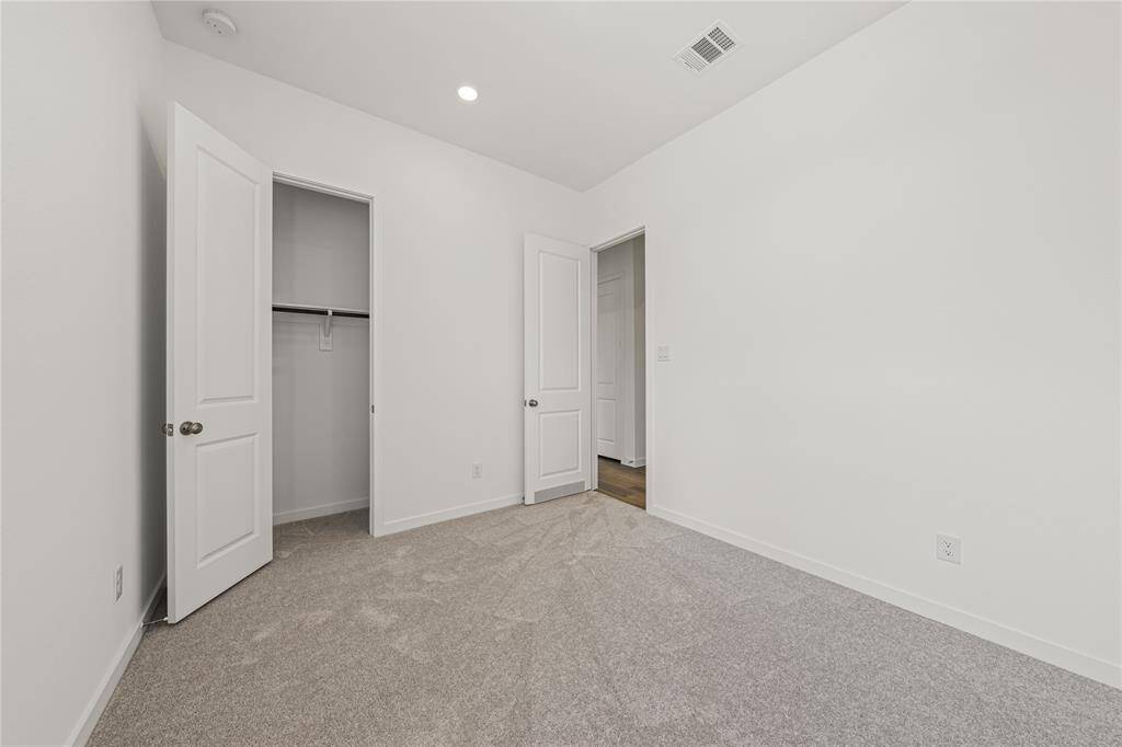 Secondary bedroom