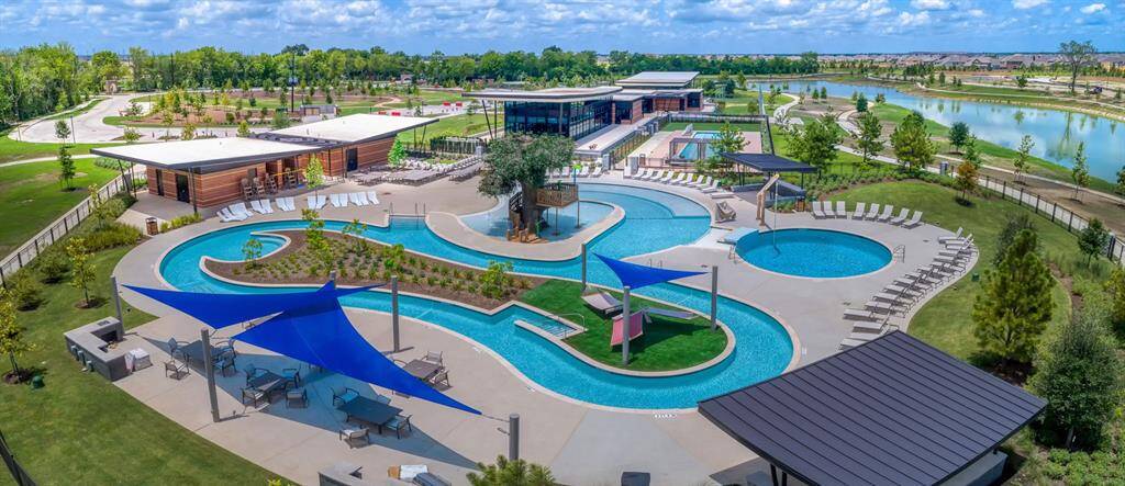 Dragonfly park with lazy river, splash pads, fitness center and more. 7 mins drive from the house.