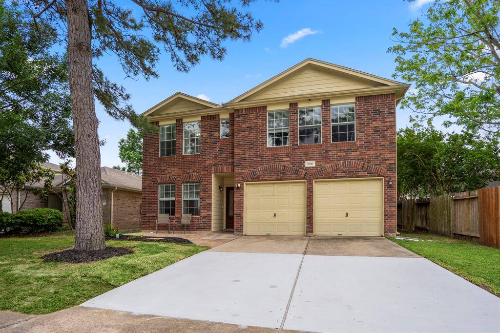 Beautiful curb appeal.