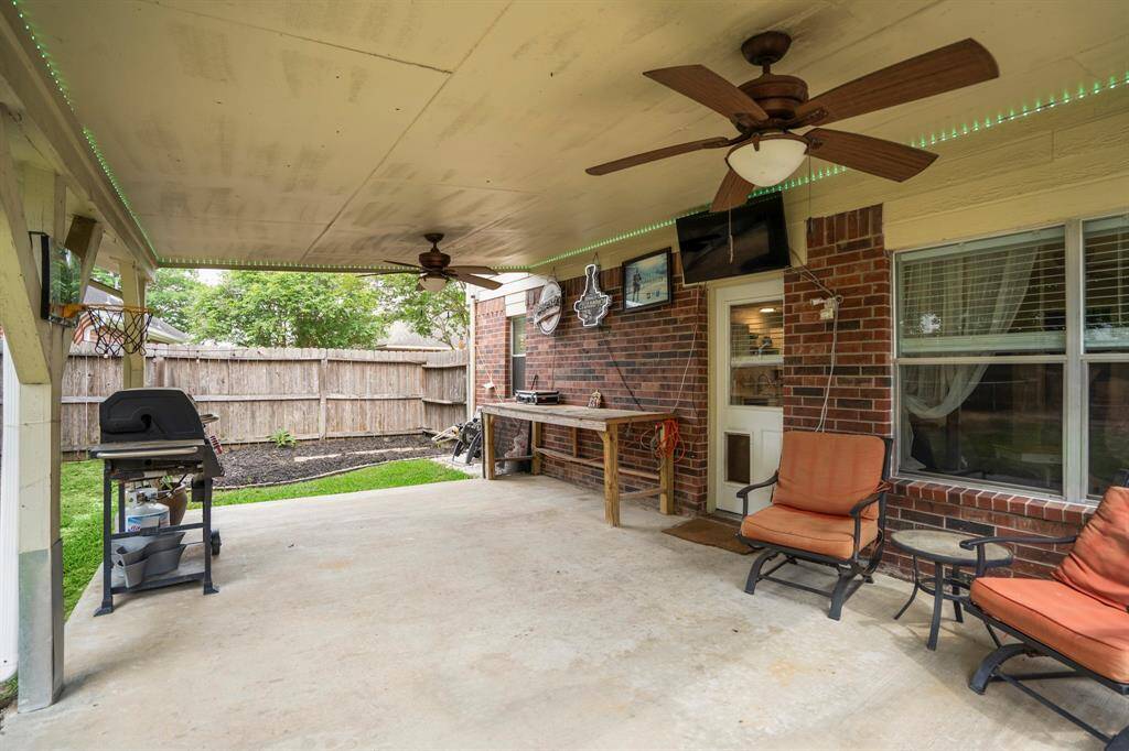 This cozy atmosphere invites you to enjoy outdoor entertaining all year round.
