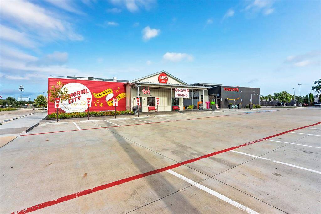 Located off Gessner, Mia's Table and Torchy's Tacos offer a variety of dining options