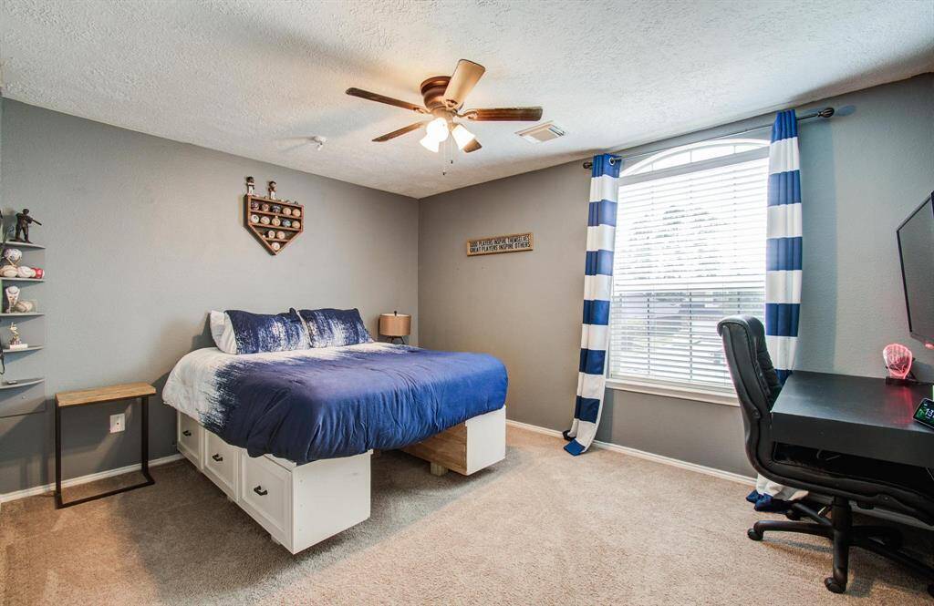 Ceiling fan.