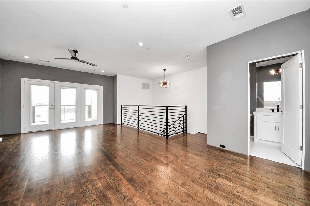 4th floor living room.