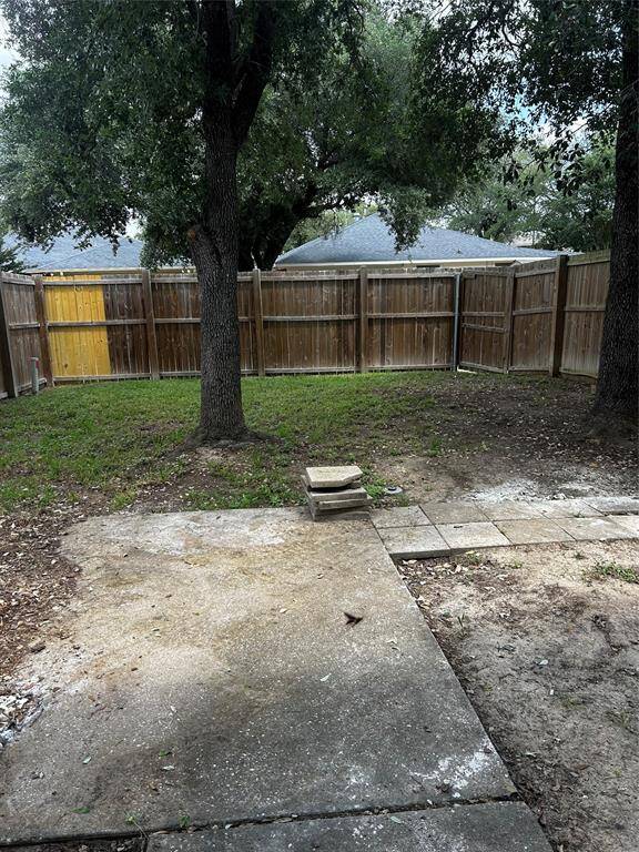 Nice patio to grill in the back yard
