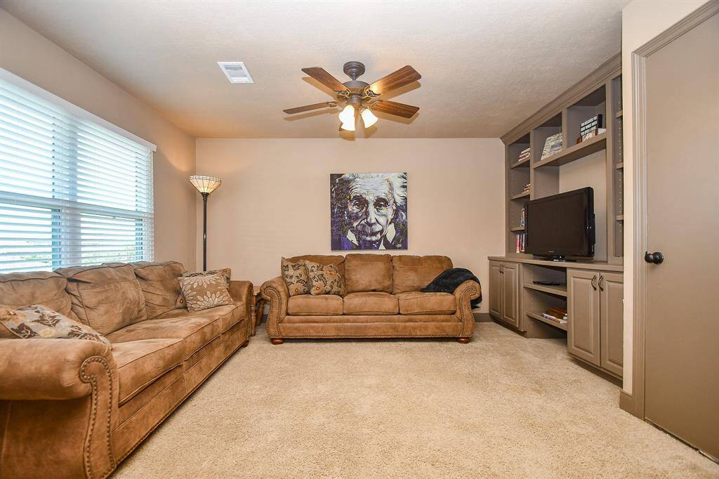 Game room is perfect for relaxation and entertainment.