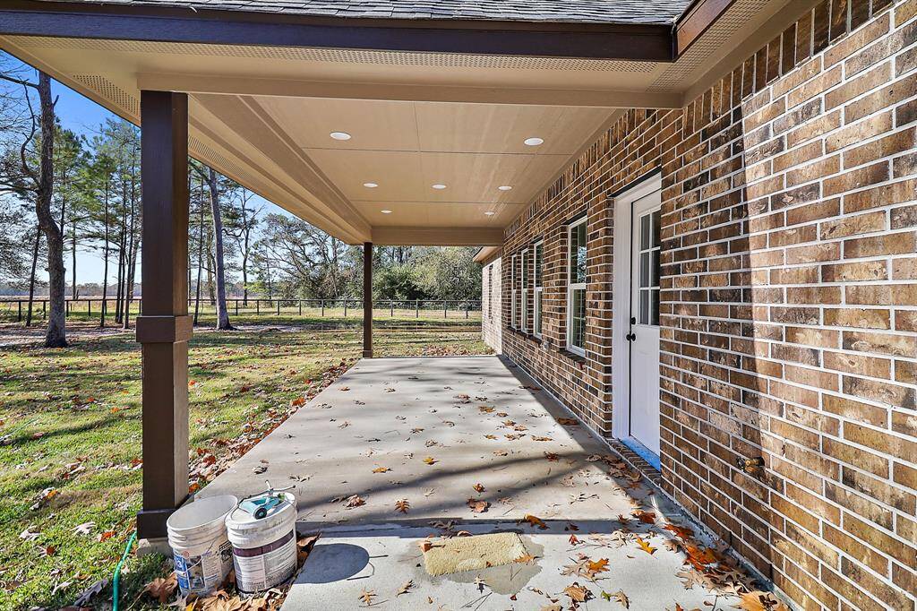 SAMPLE OF THE SIZE OF THE BACK PATIO