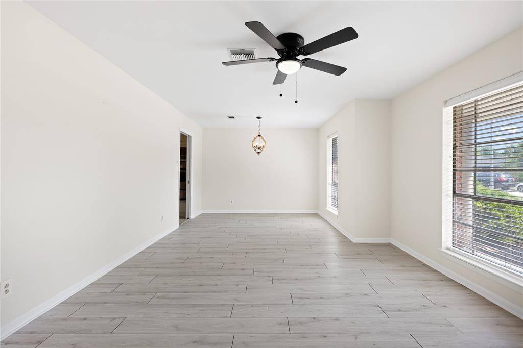 Den/Dining room