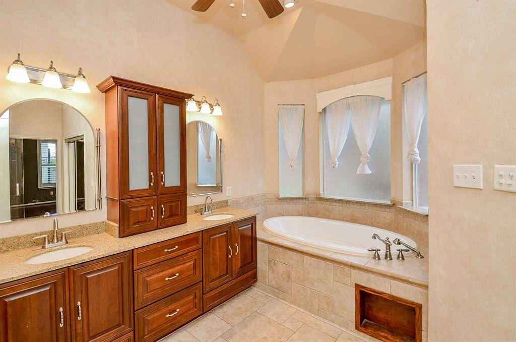 Relax in Your Over-Sized Whirlpool Tub!