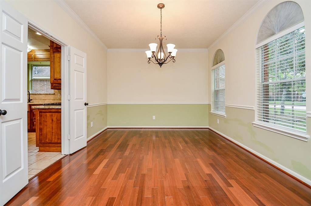 Fabulous Formal Dining Room!