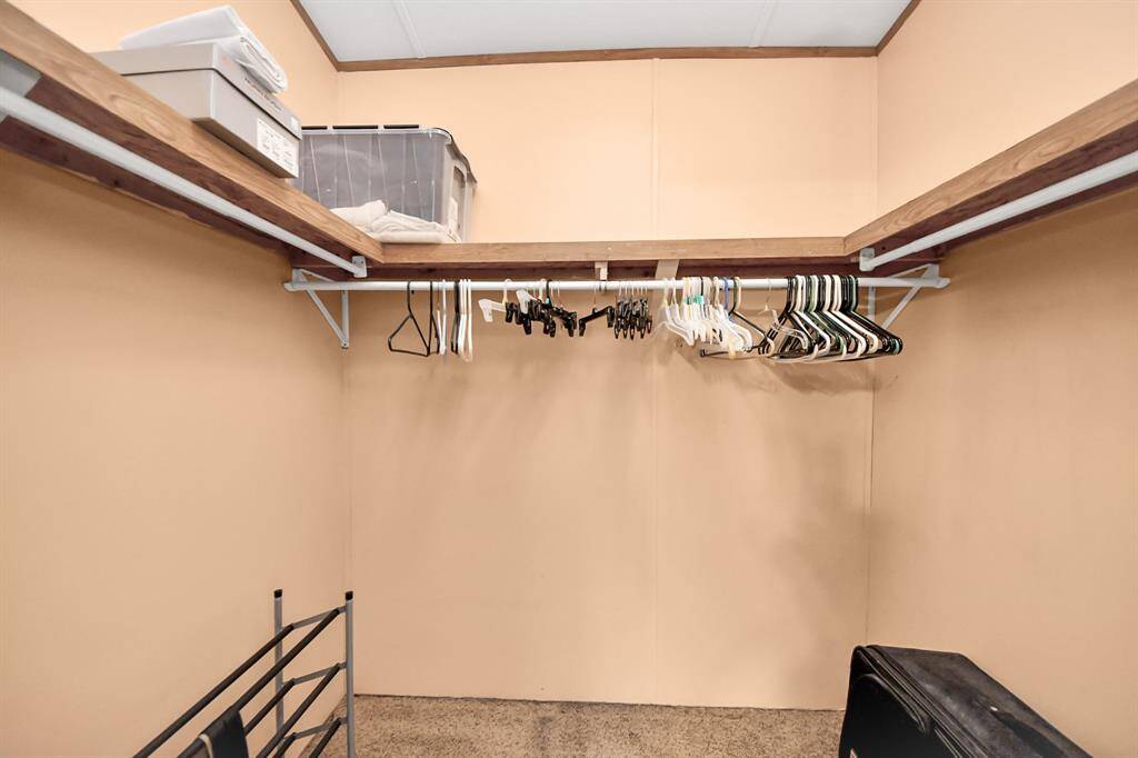 The rooms have ample closet space!