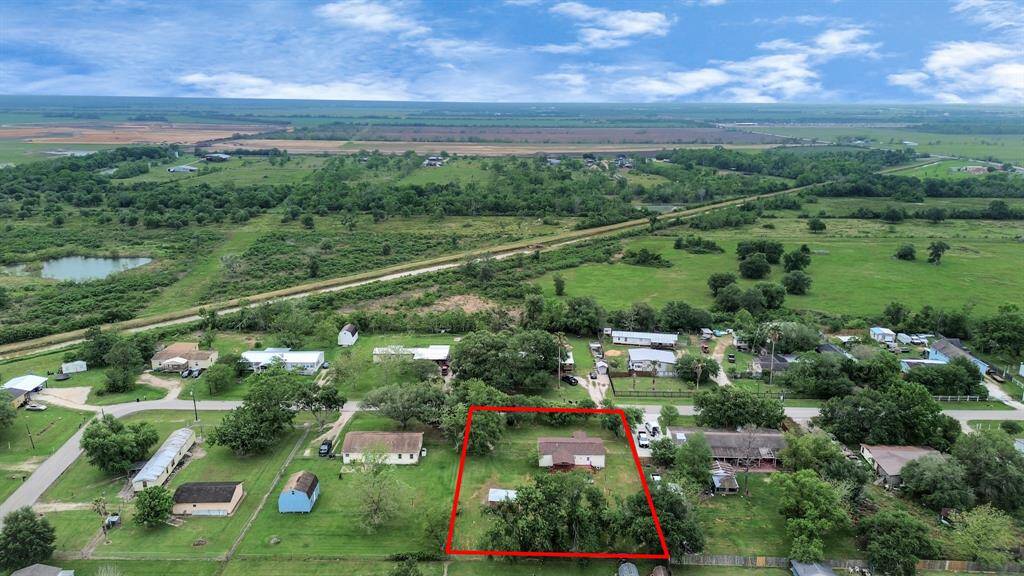 Aerial view from the rear, look at the large trees!