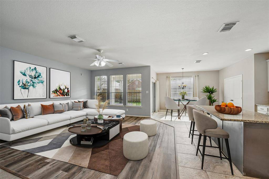 *virtually staged - This open floorplan is great for entertaining.