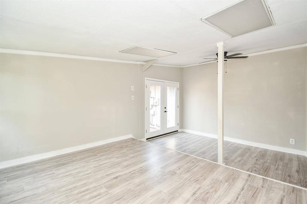 Game-room, Sun-room for lots of plants, Play-room, Exercise Studio, Library and so much more!