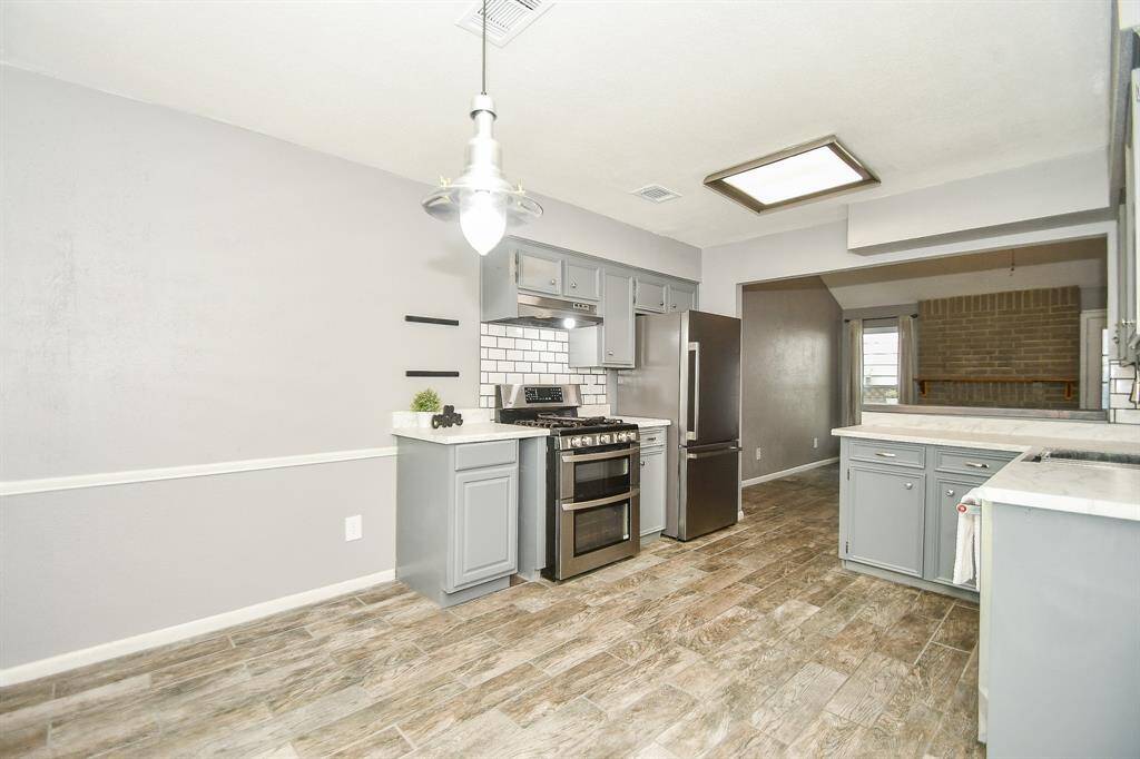 Great floor plan.