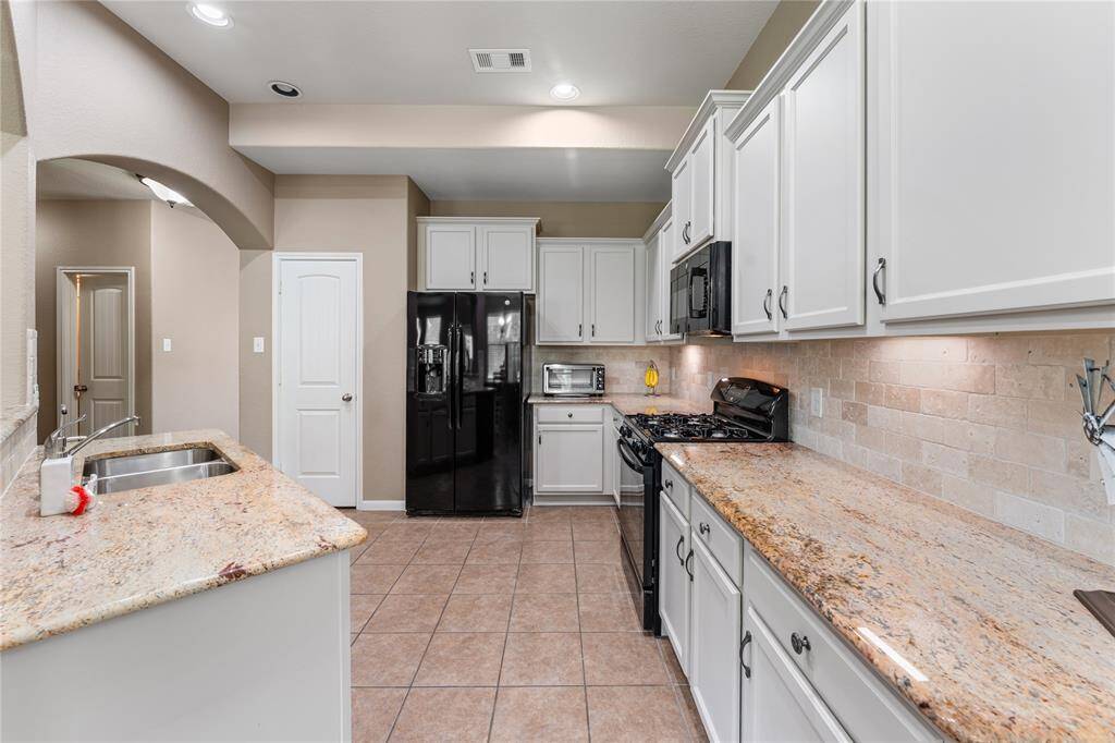 Plenty of counter and storage space for all your dish ware and cooking essentials